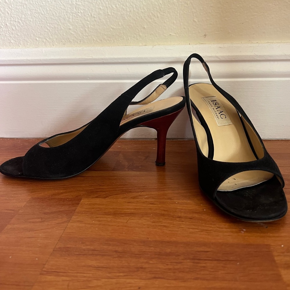 Isaac Mizrahi Italy Size 8 B Black and Brown Slingback Heels